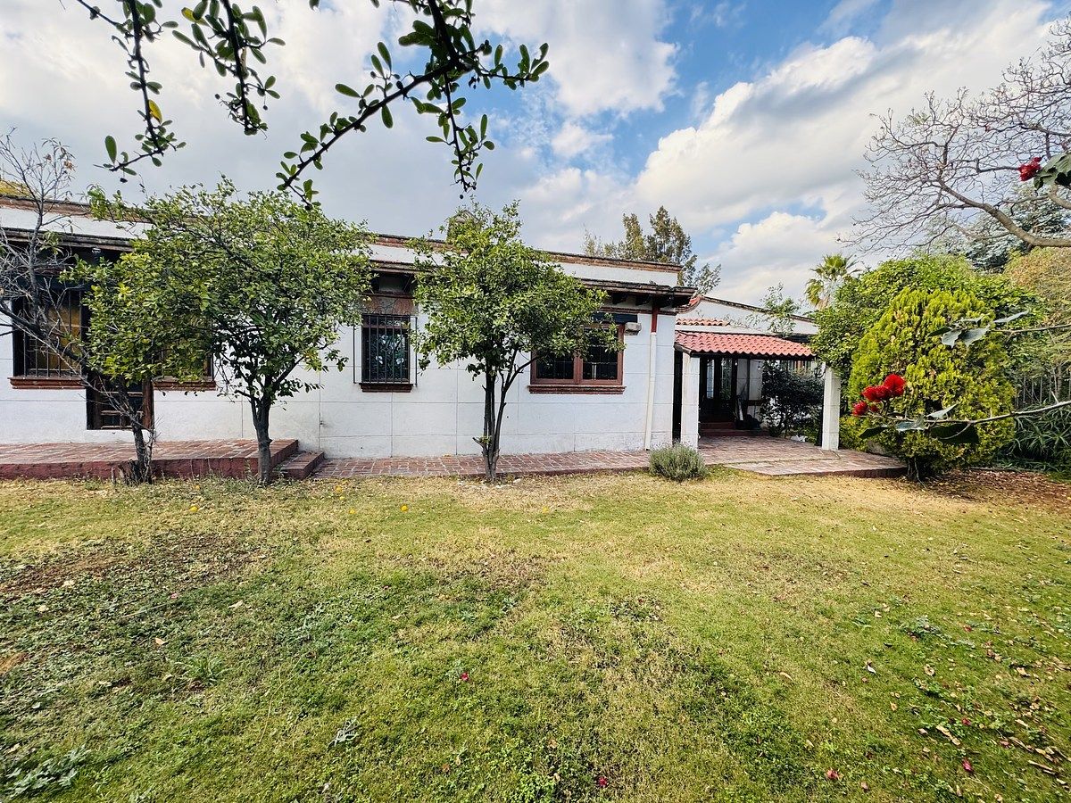 1 de 50: Fachada Posterior