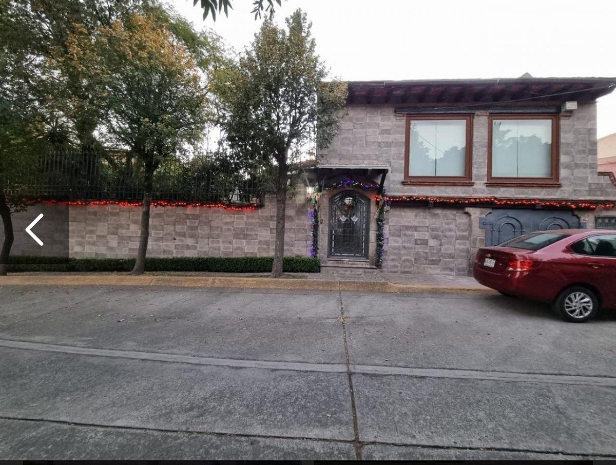 3 de 50: Fachada Principal