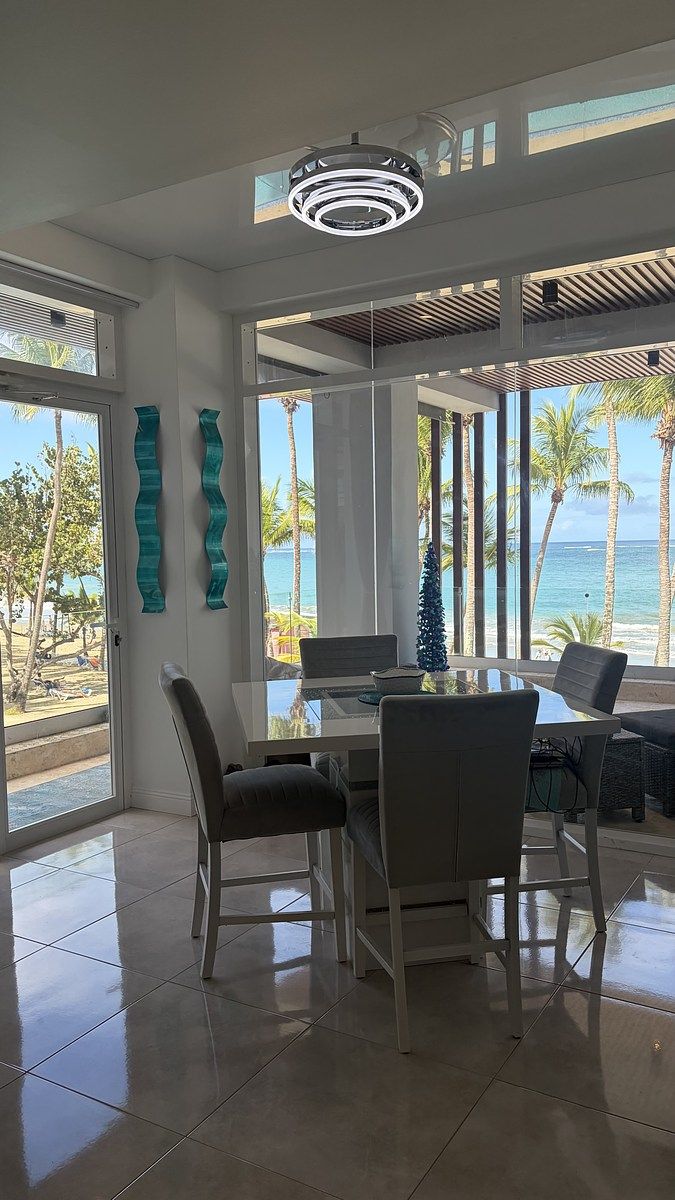 14 of 40: Dining room