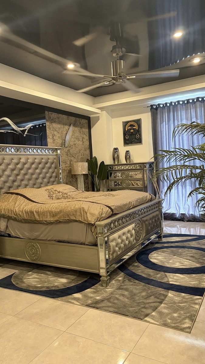 28 of 40: Master bed