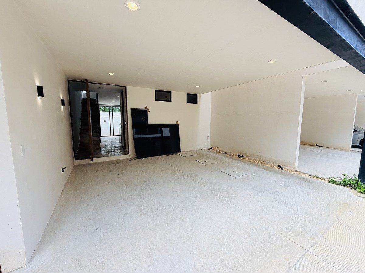 4 de 32: Cochera techada para 2 autos