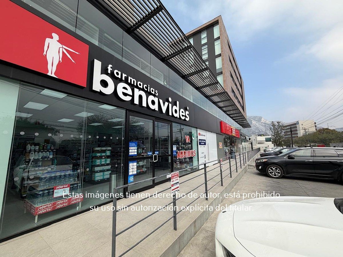 1 of 9: Local en Renta en Plaza Capellanía