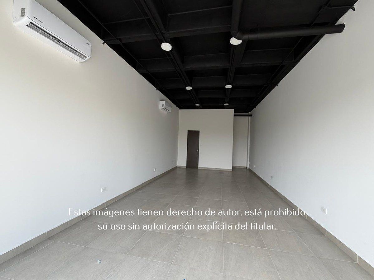 9 of 9: Local en Renta en Plaza Capellanía