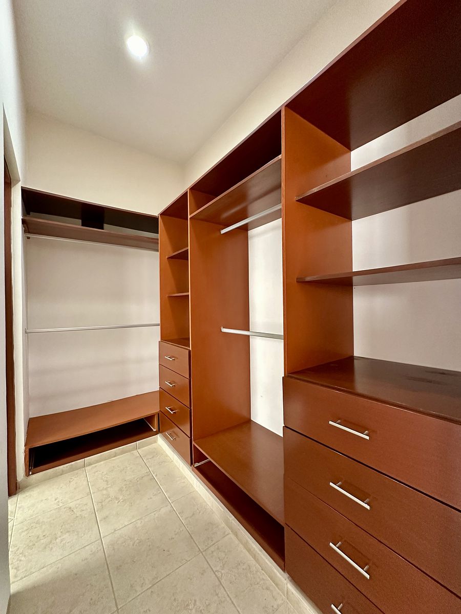 18 de 31: Recámara Secundaria 2