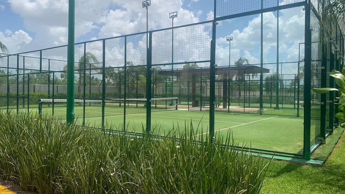 50 de 50: Cancha de Paddel