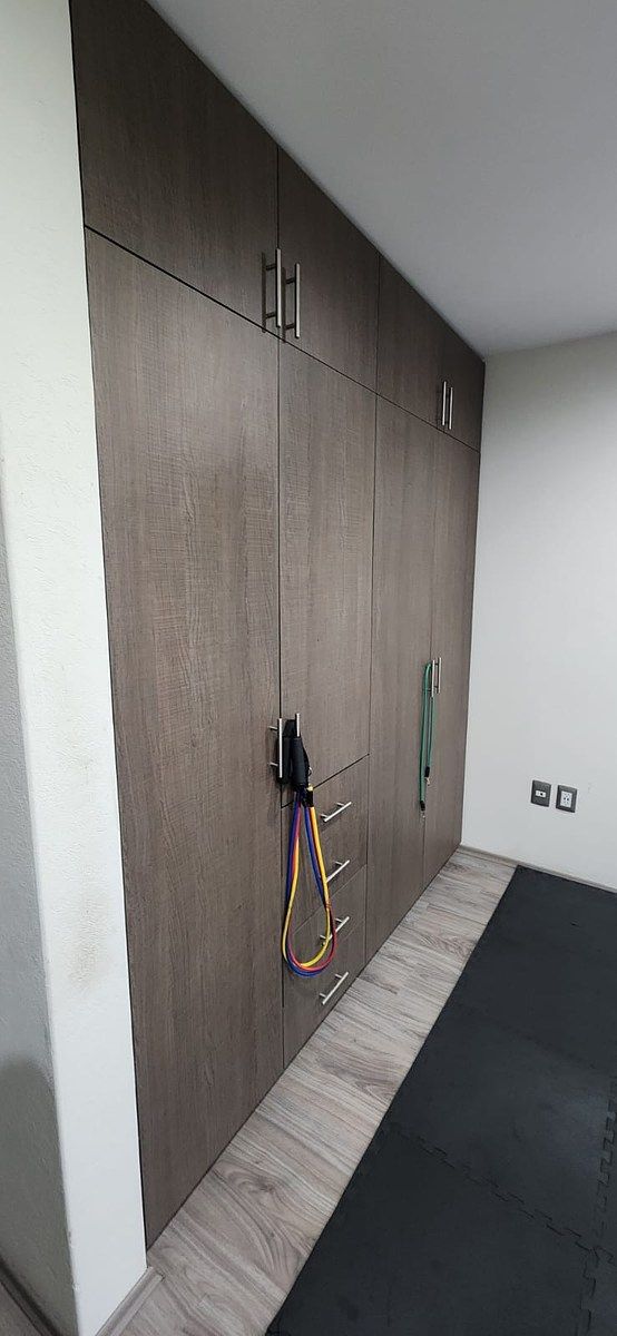 8 de 16: CLOSETS DE RECAMARA 1