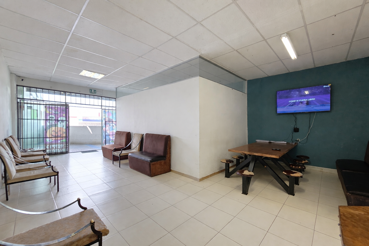 Local de 66 m² frente a avenida transitada, colinas del cimatario, querétaro!