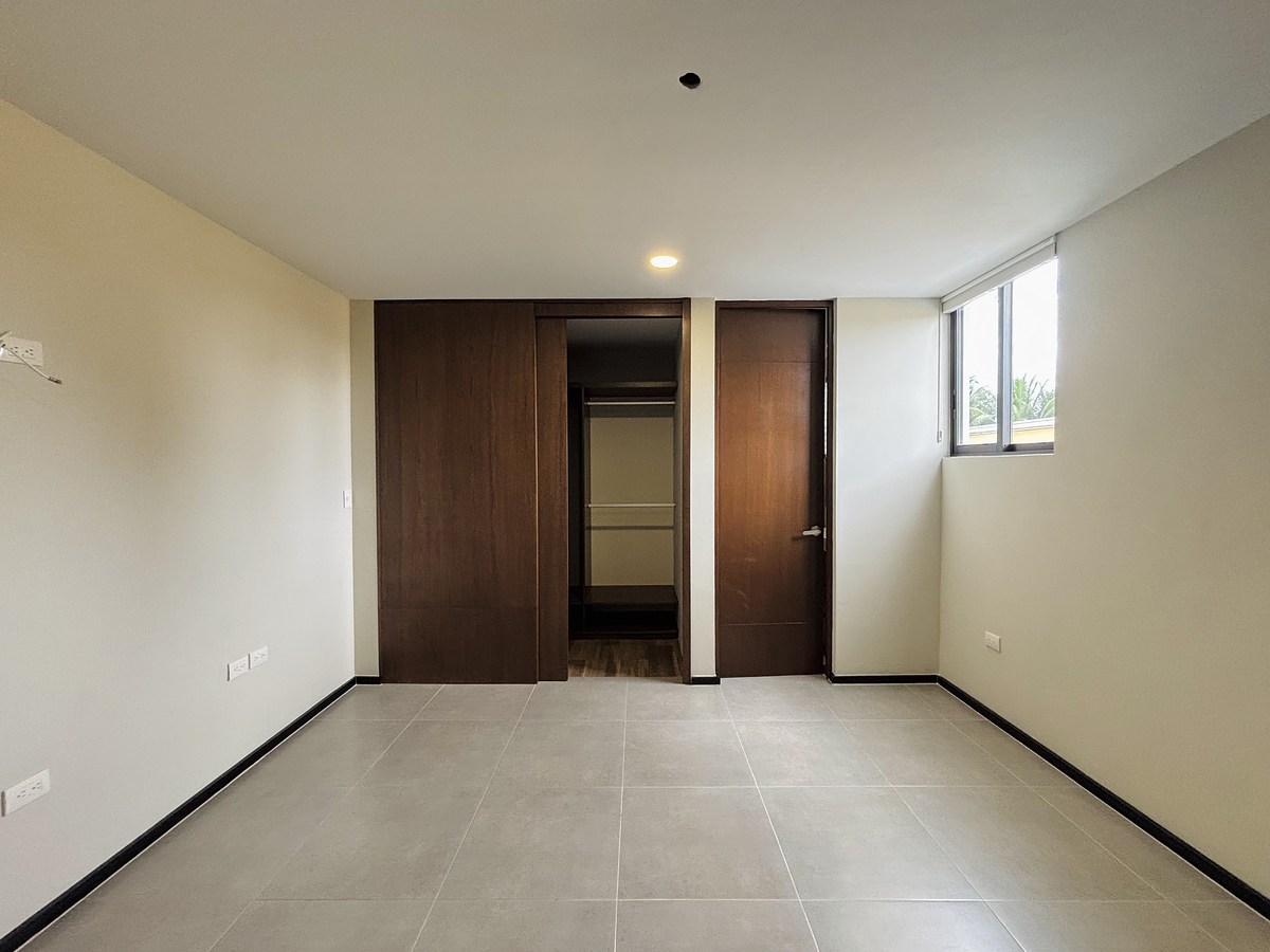 13 de 17: DOBLE CLOSET