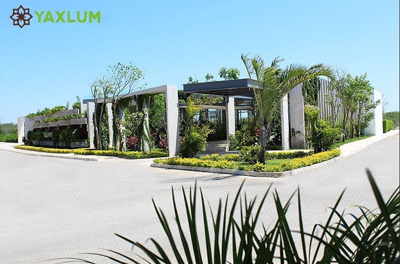 Terreno en Privada Residencial Yaxlum, en Venta