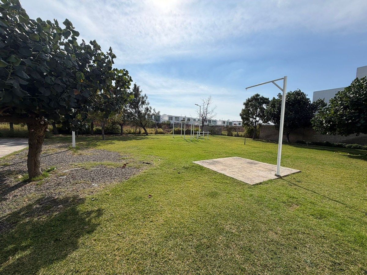 26 of 26: Áreas verdes