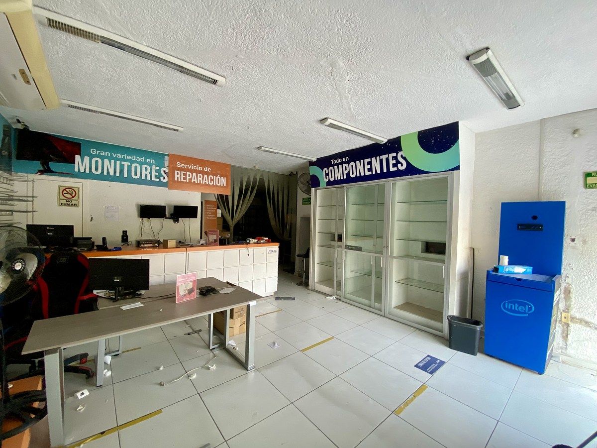 2 of 26: Área mostrador