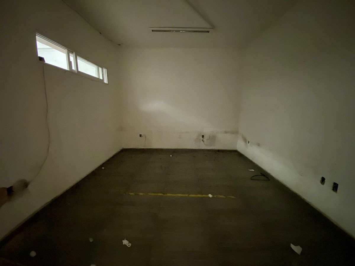 11 of 26: Privado 2 PB