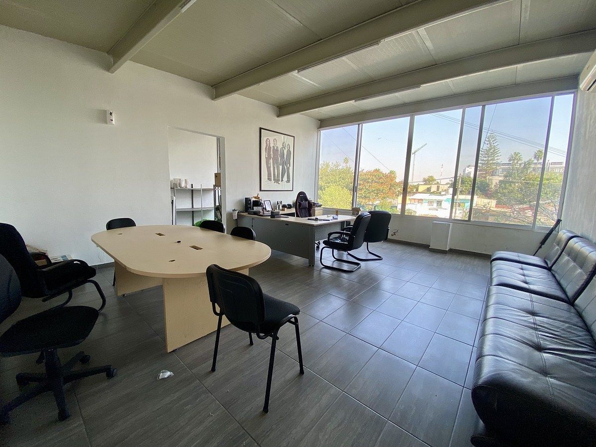 23 of 26: Oficina principal 3er nivel