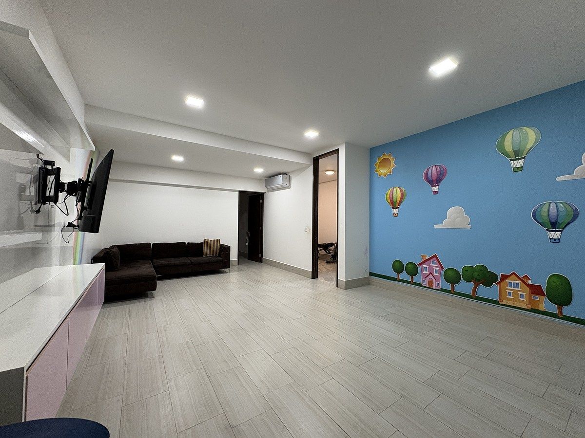 34 de 42: Recámara  de visitas en área de terraza