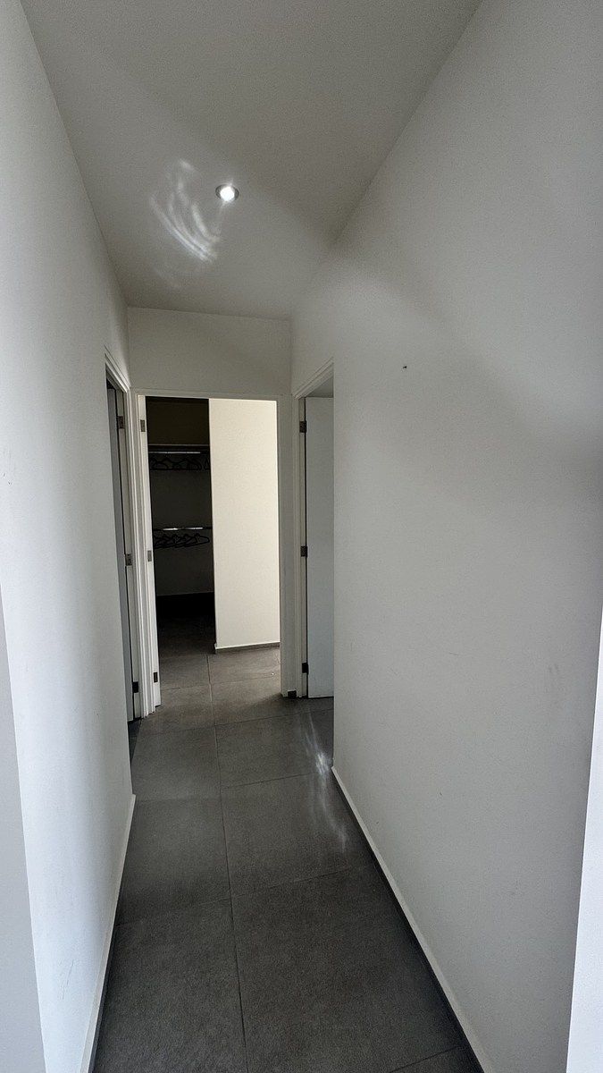 8 de 29: pasillo distribuidor