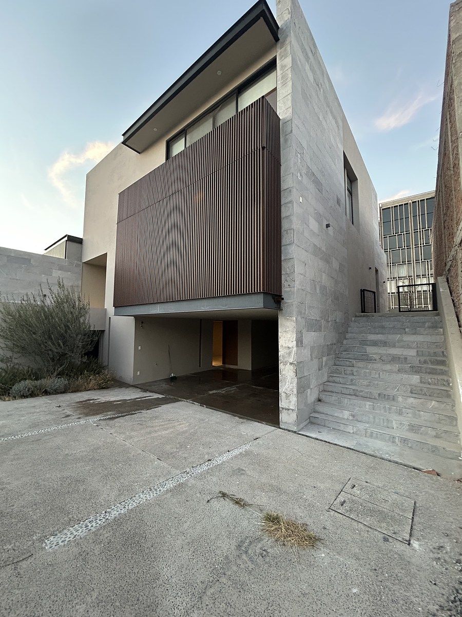 1 de 35: Planta baja-garage