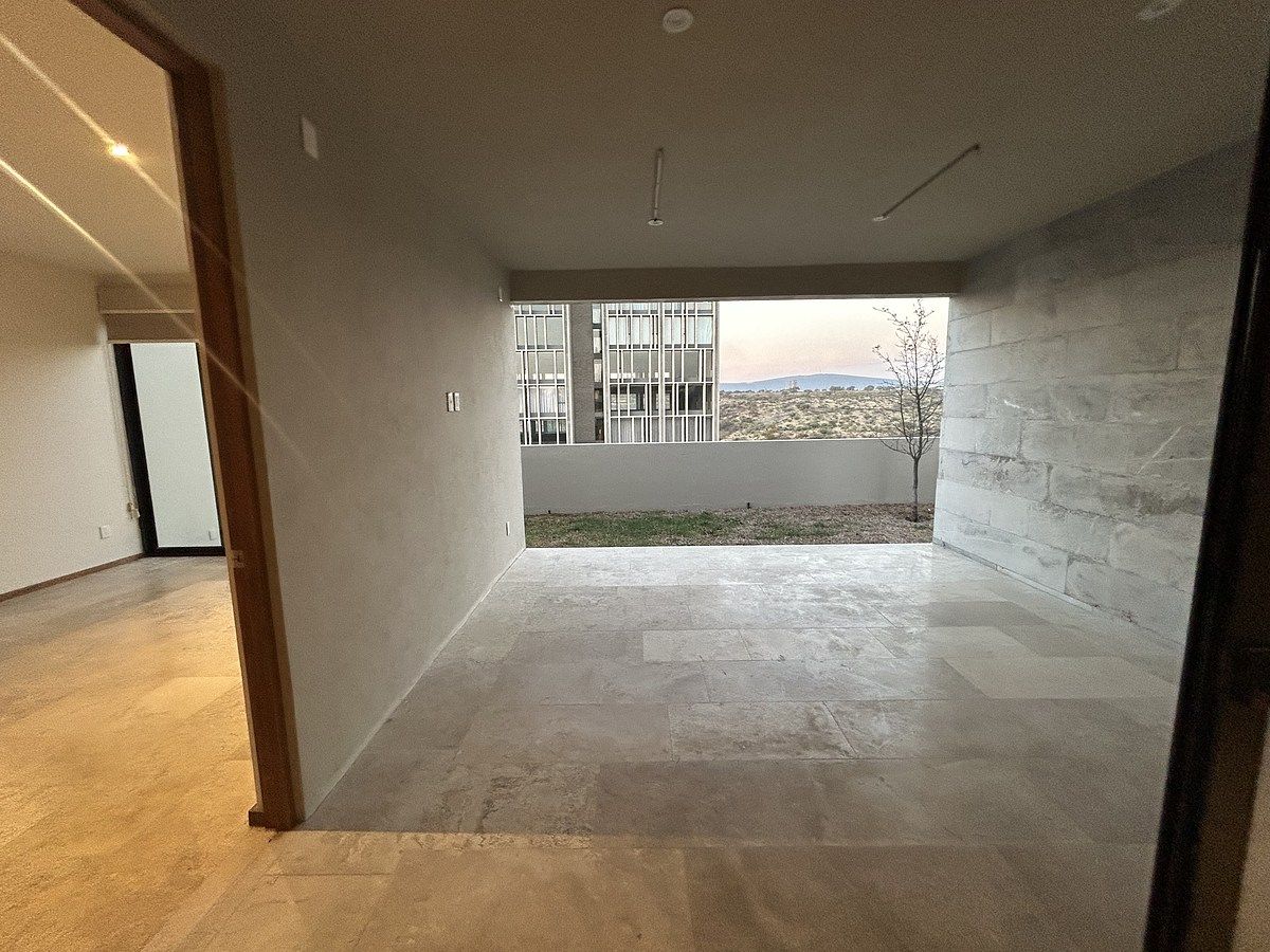 16 de 35: Terraza techada