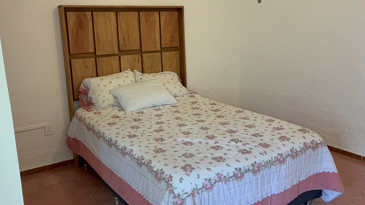 8 de 21: Recámara principal con baño