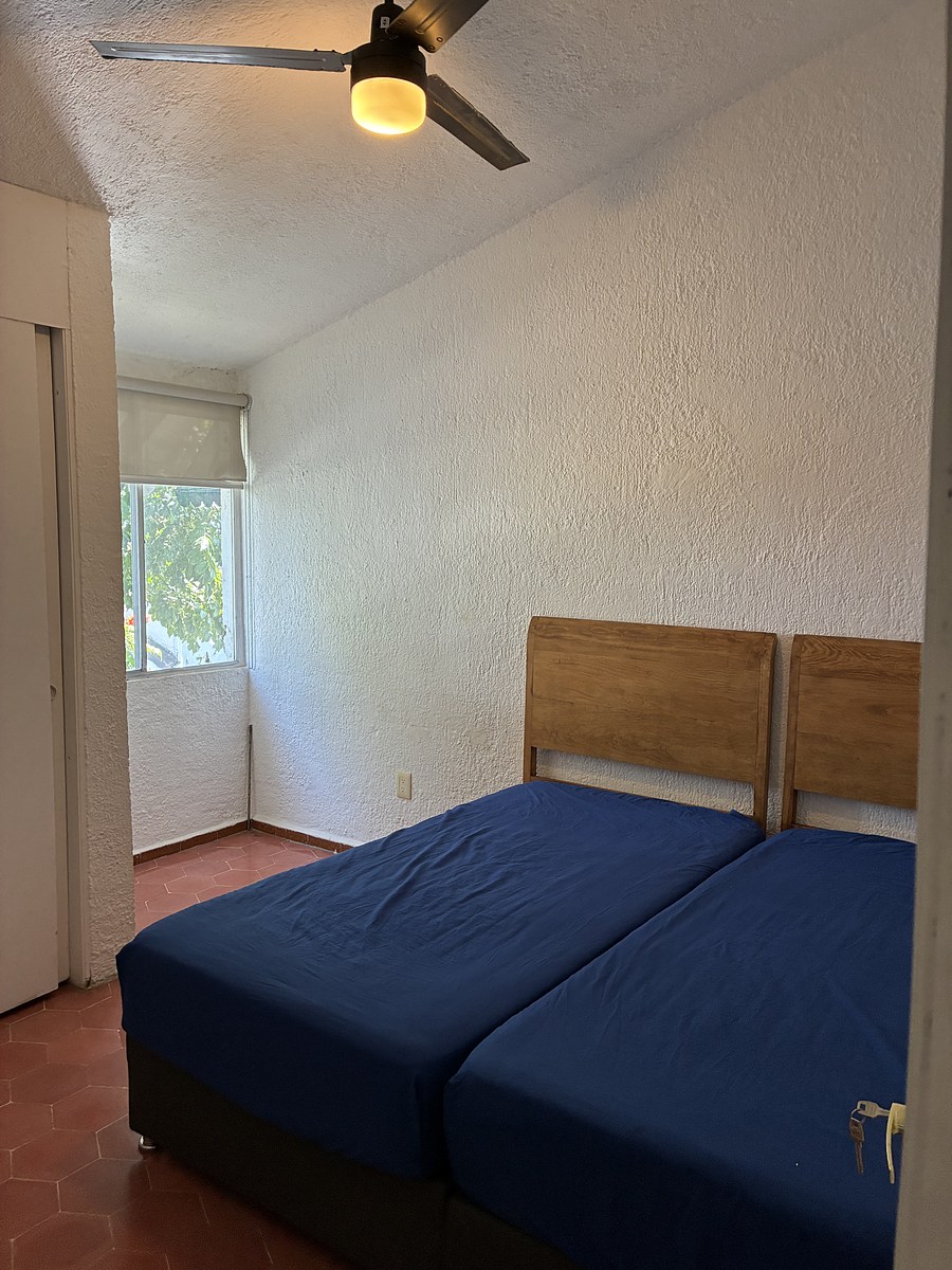 9 de 21: Recámara 2 con vista a la alberca