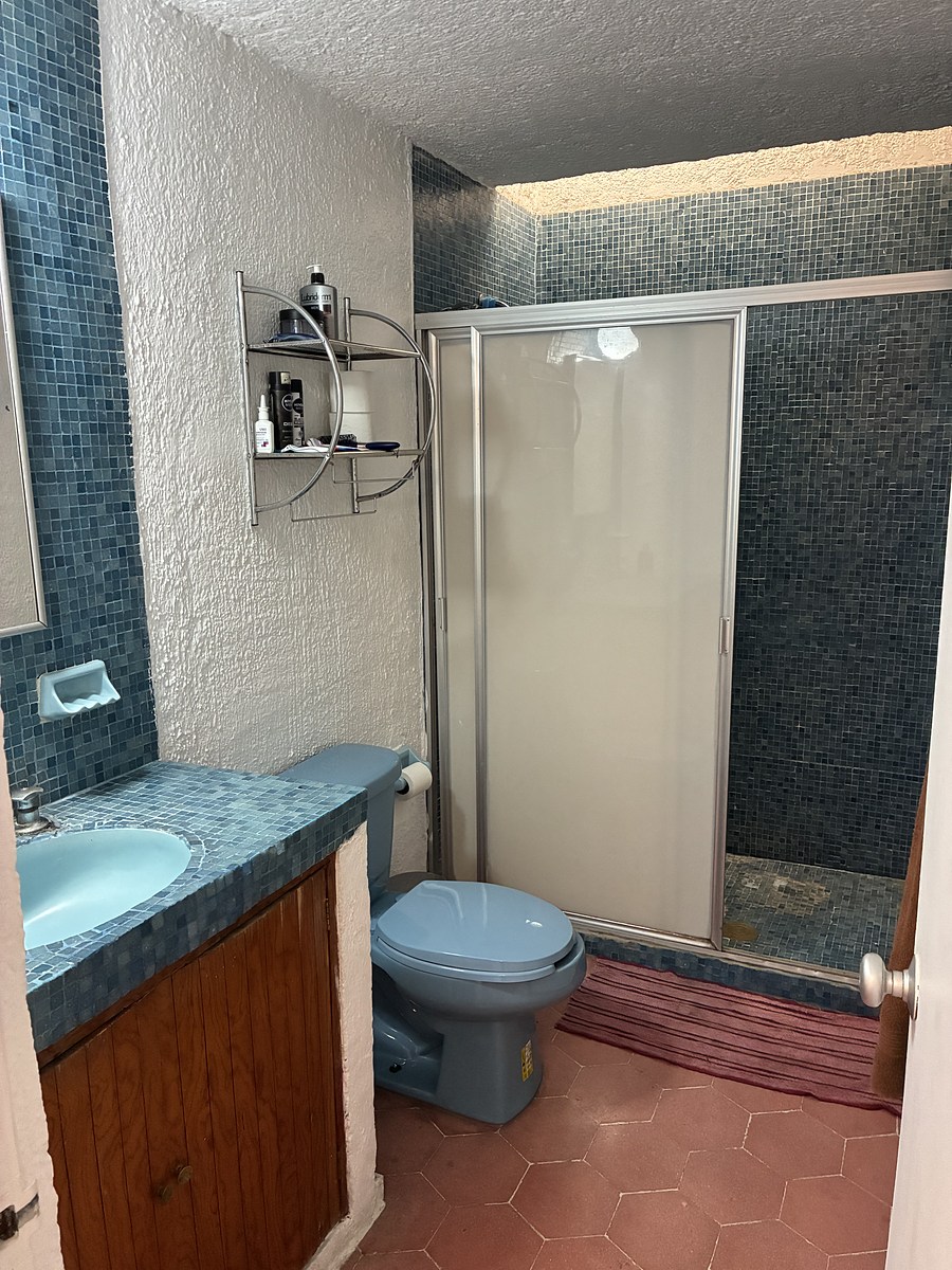 13 de 21: Baño principal