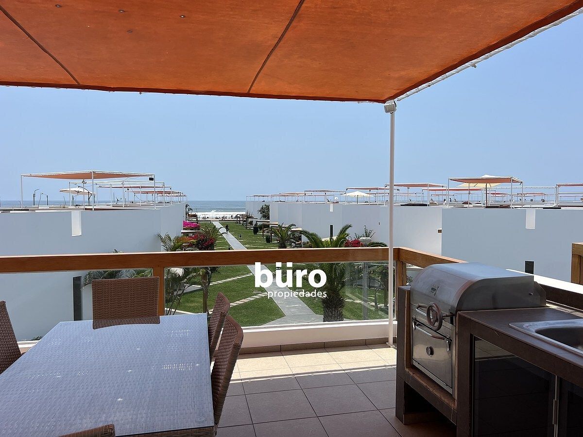 1 de 27: La vista panóramica de la terraza del tercer piso.