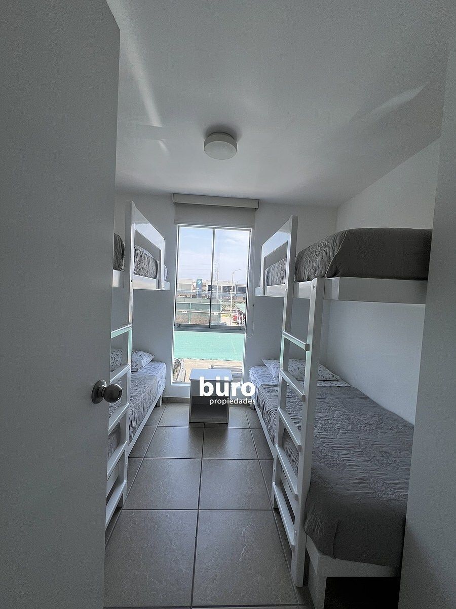 7 de 27: Tercer dormitorio en el segundo piso