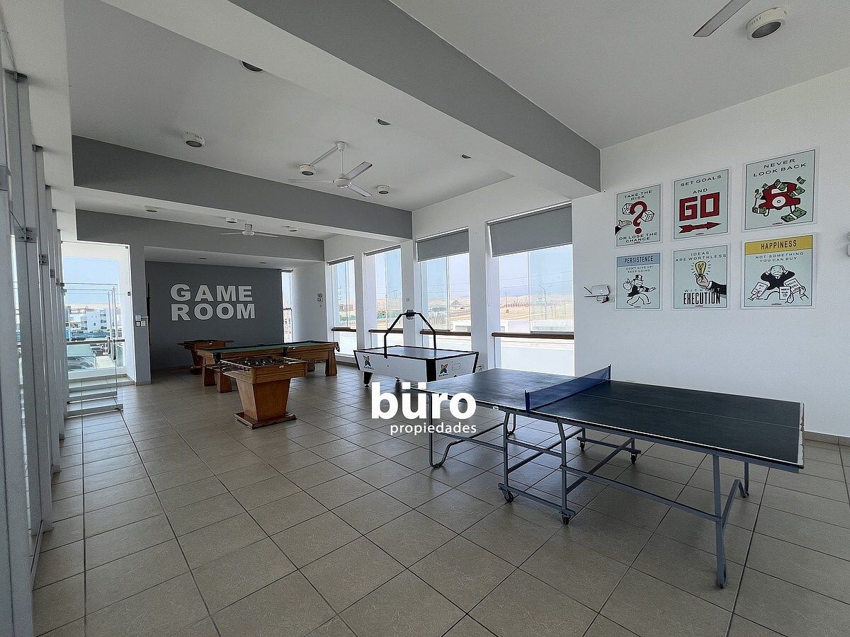 15 de 27: Sala de juegos para jóvenes