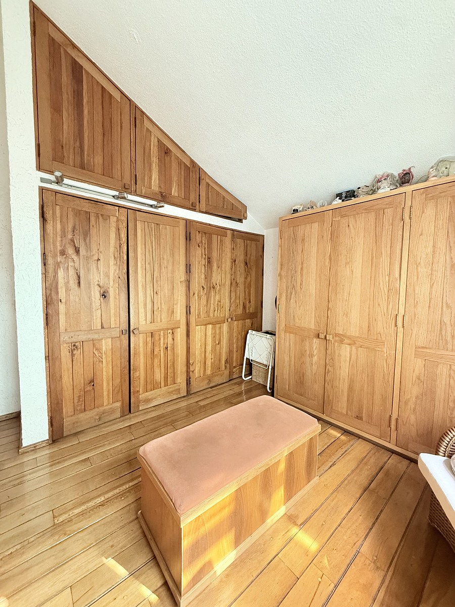 21 of 38: Recámara secundaria 2