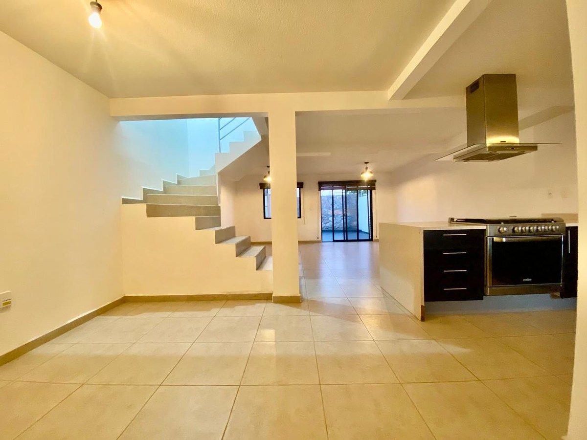 4 de 21: Espacio flex (recibidor, oficina, estudio, etc)