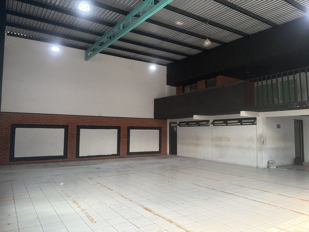 5 of 41: Espacio amplio y ventilado