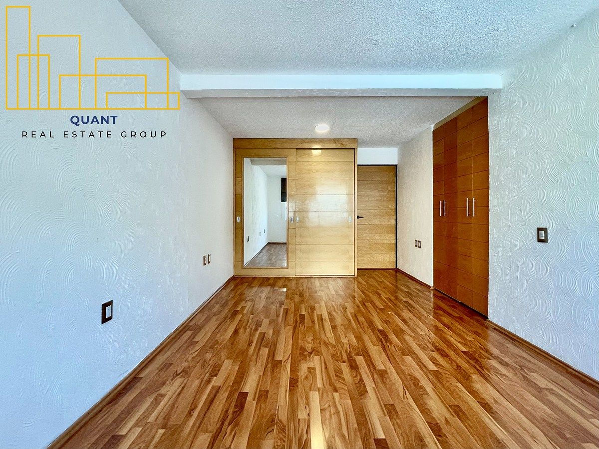 44 de 50: Recámara secundaria 1