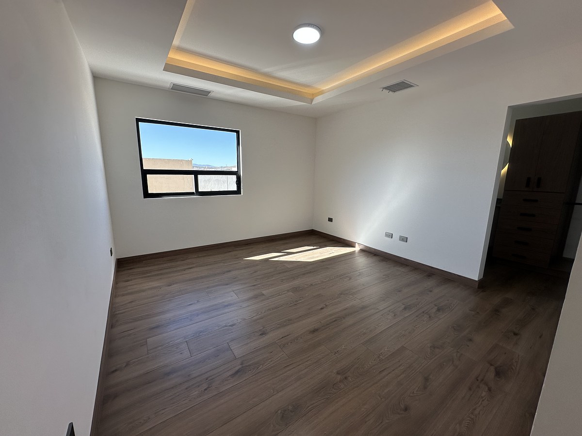 22 de 30: Segunda recamara, luz indirecta y directa