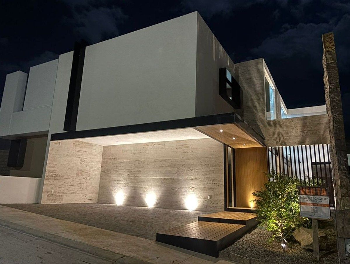Casa en venta en Álamos, Tres Marías, Morelia