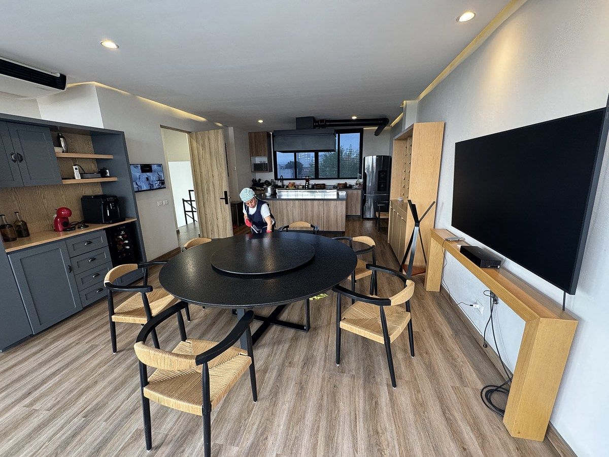 45 de 50: Comedor o sala de juntas