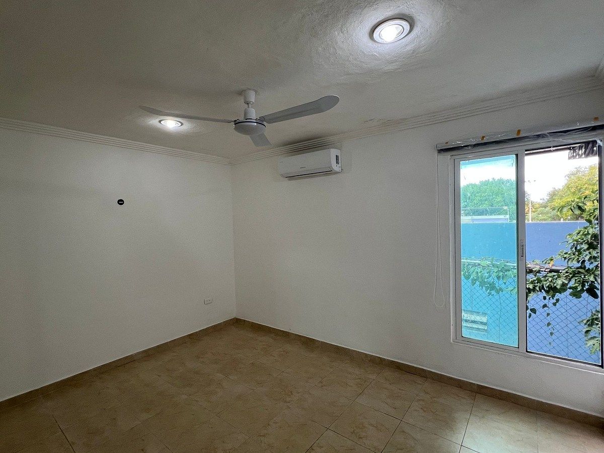 12 de 14: RECÁMARA 3