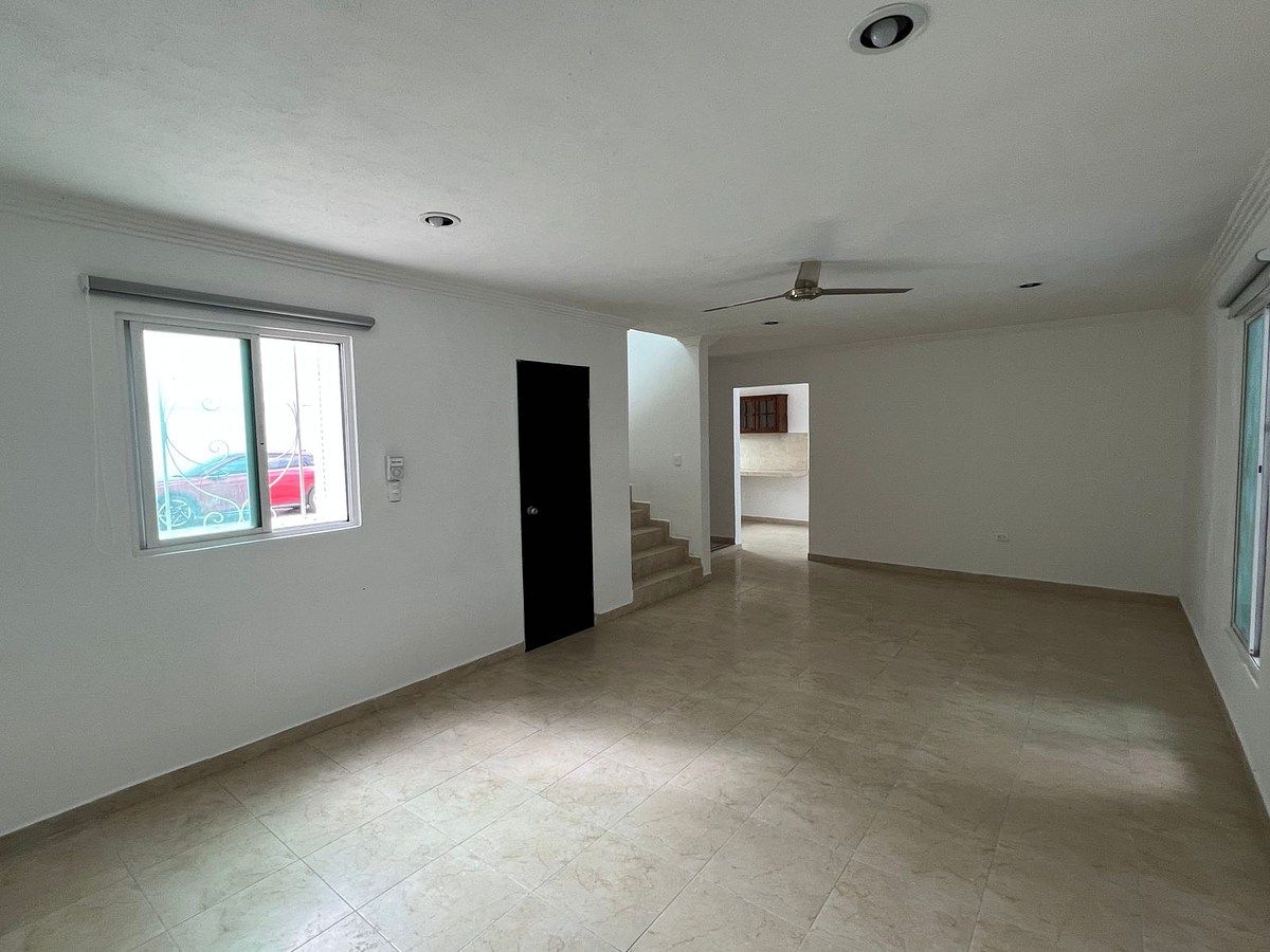 4 de 14: SALA COMEDOR