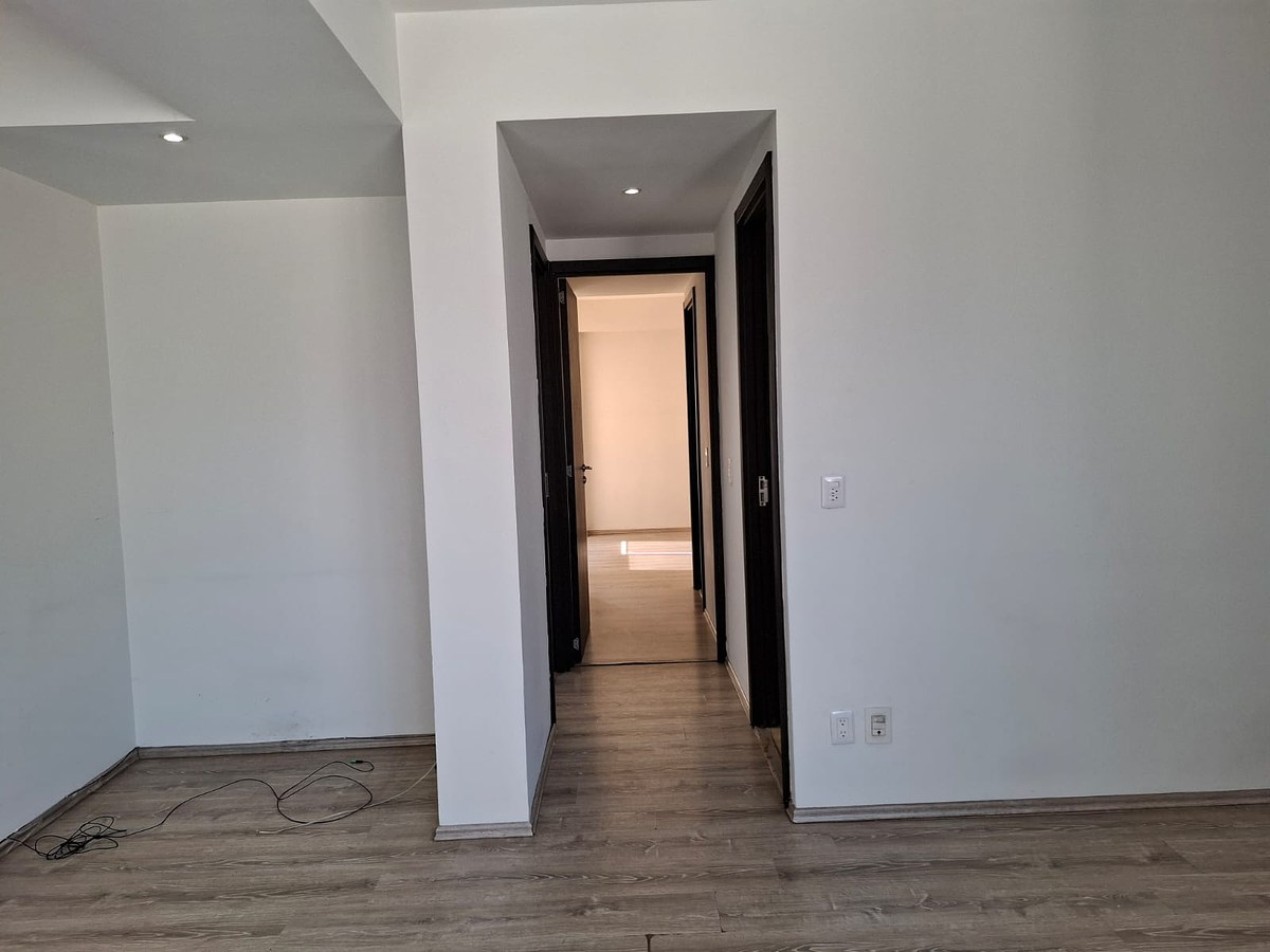 5 de 27: Pasillo estancia a recámaras