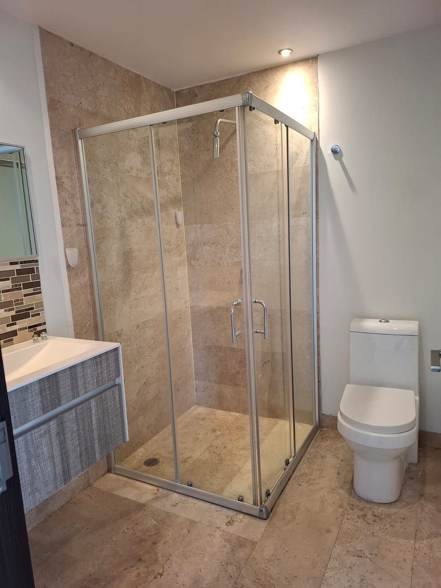 7 de 27: Baño estancia y recámara 1