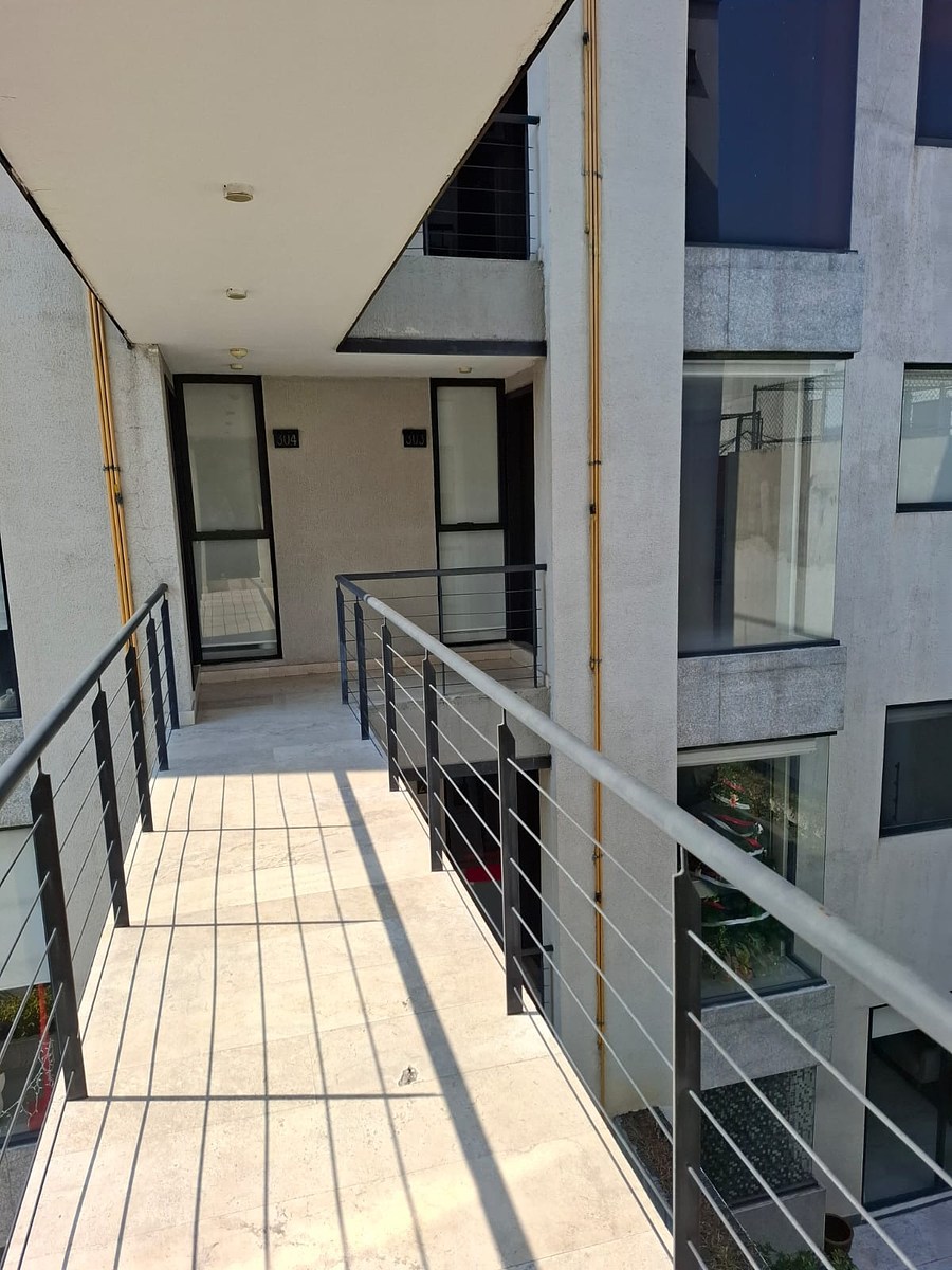 18 de 27: Acceso piso roof