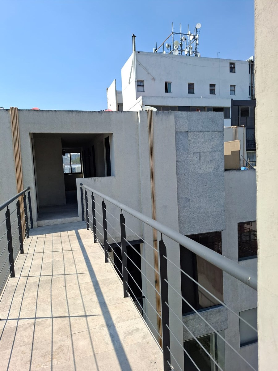 27 de 27: Pasillo azotea