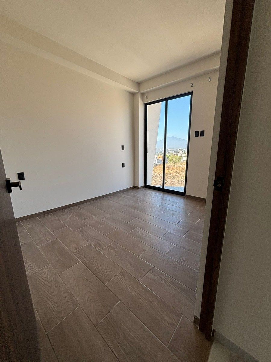 14 de 34: Modelo ADHARA