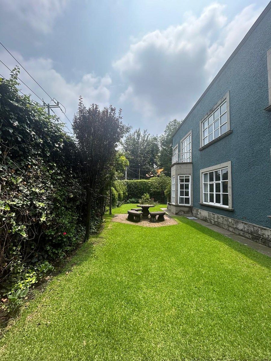Casa en venta en lomas de chapultepec - foto 1