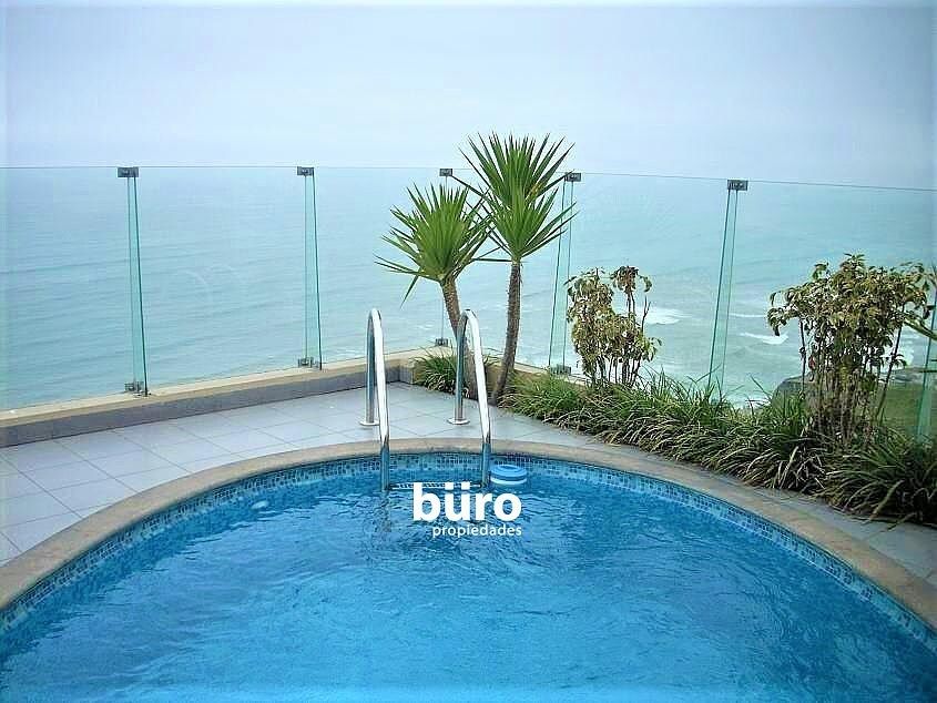 10 de 13: Piscina de Área Común del Edificio