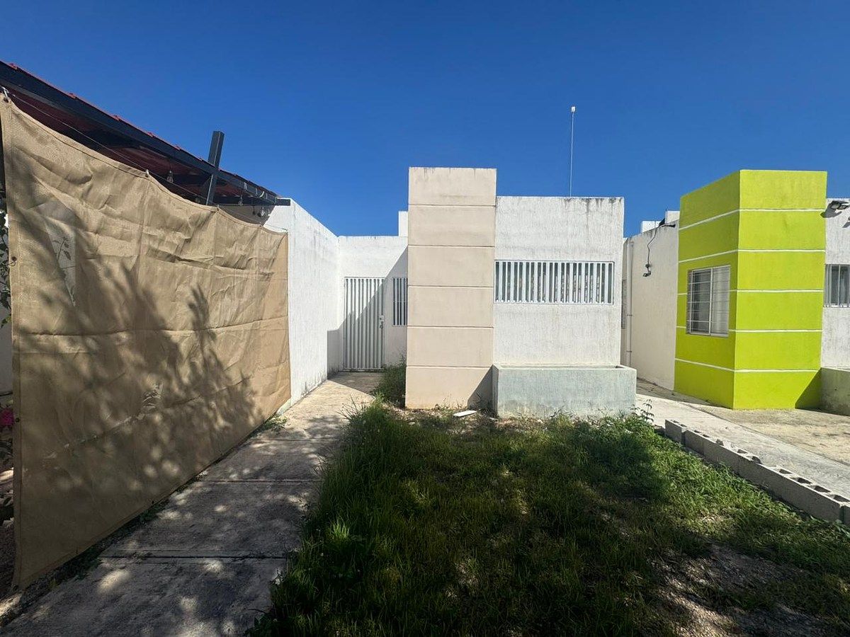 En renta casa de una sola planta en Amavita Caucel!, foto 1 de 16