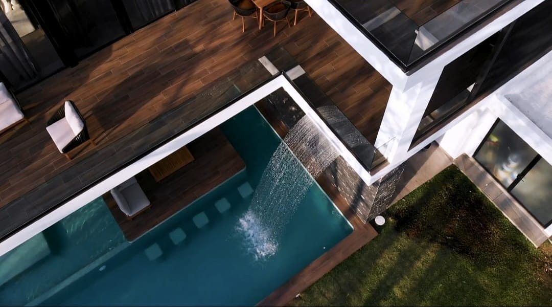 14 de 41: Fuente/Alberca