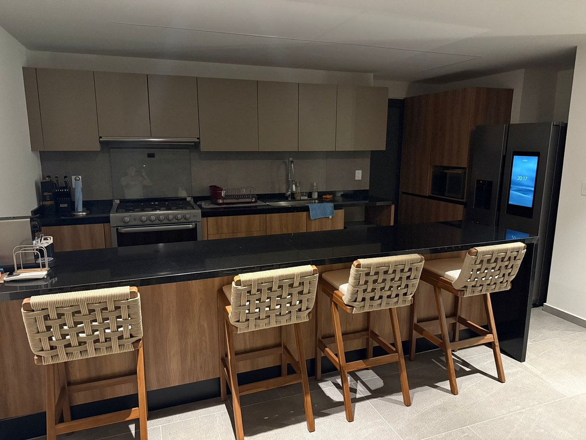 3 de 49: Departamento en Renta Merida