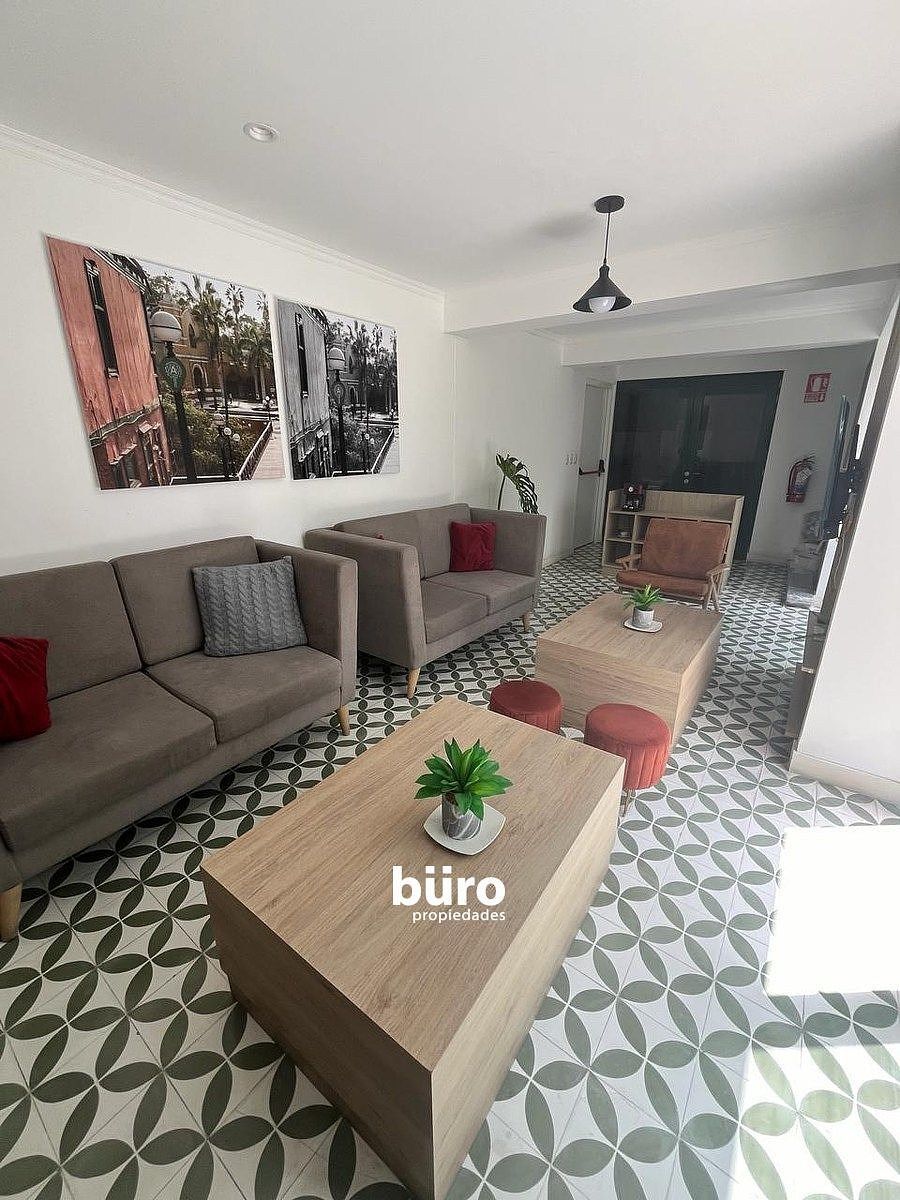 15 de 21: Sala Área Común