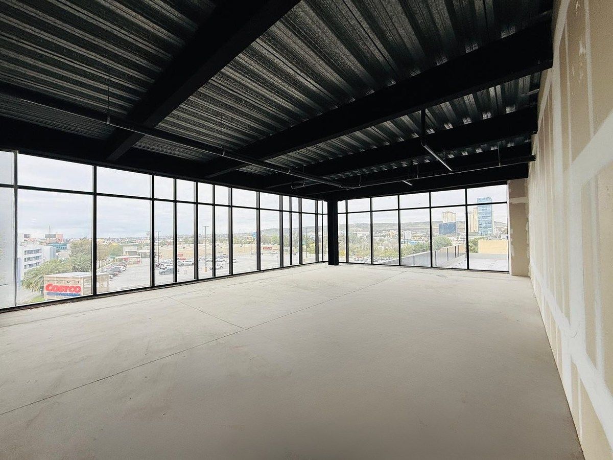 OFICINA EN VENTA EN COSMOPOLITAN CITY CENTER, ZONA RÍO - foto 2