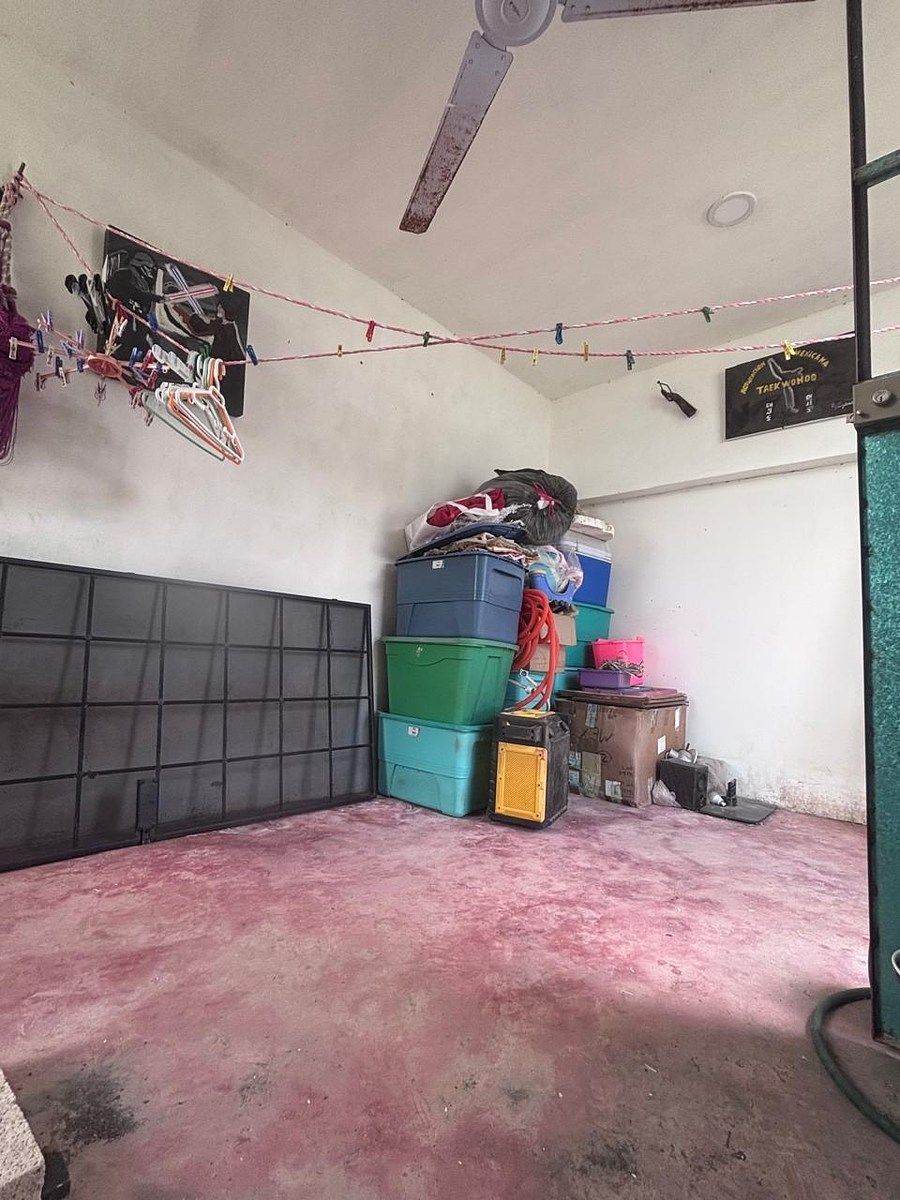 14 de 23: Cuarto de lavado techado