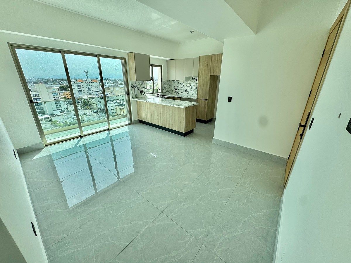 Apartamentos Nuevos en Evaristo Morales, foto 1 de 15